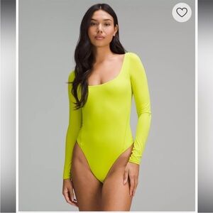 Lululemon Wundermost Ultra-Soft Nulu Square-Neck Long-Sleeve Bodysuit Lichen Lim